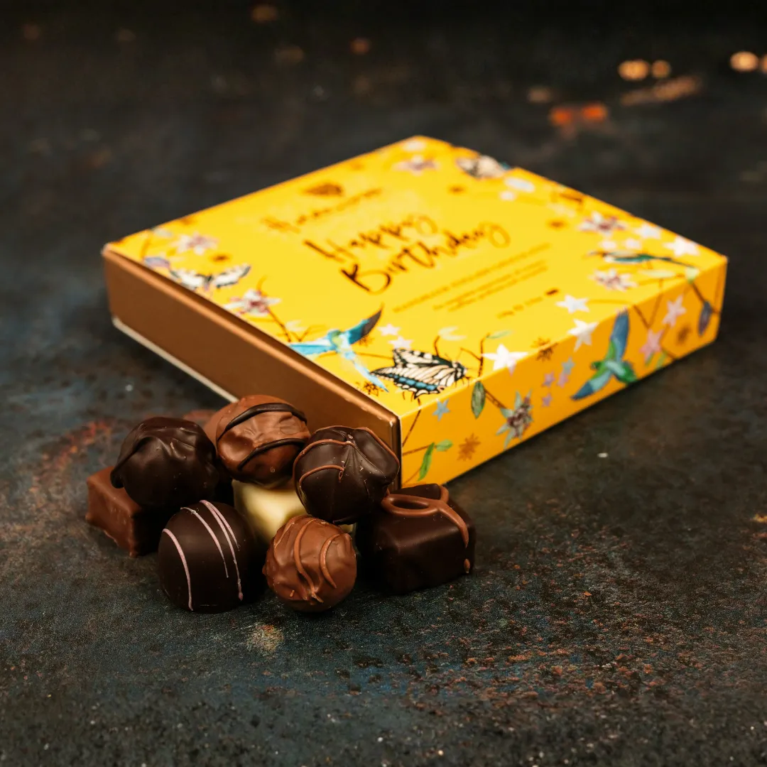 Holdsworth Occasion Gift Boxes bonbons 200g Happy Birthday