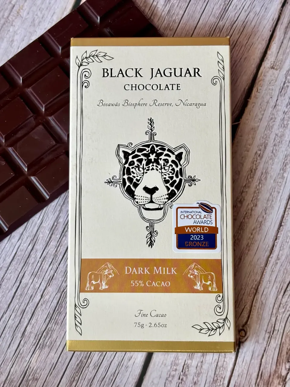 Black Jaguar Dark Milk 55% chocoladereep melk fruitig