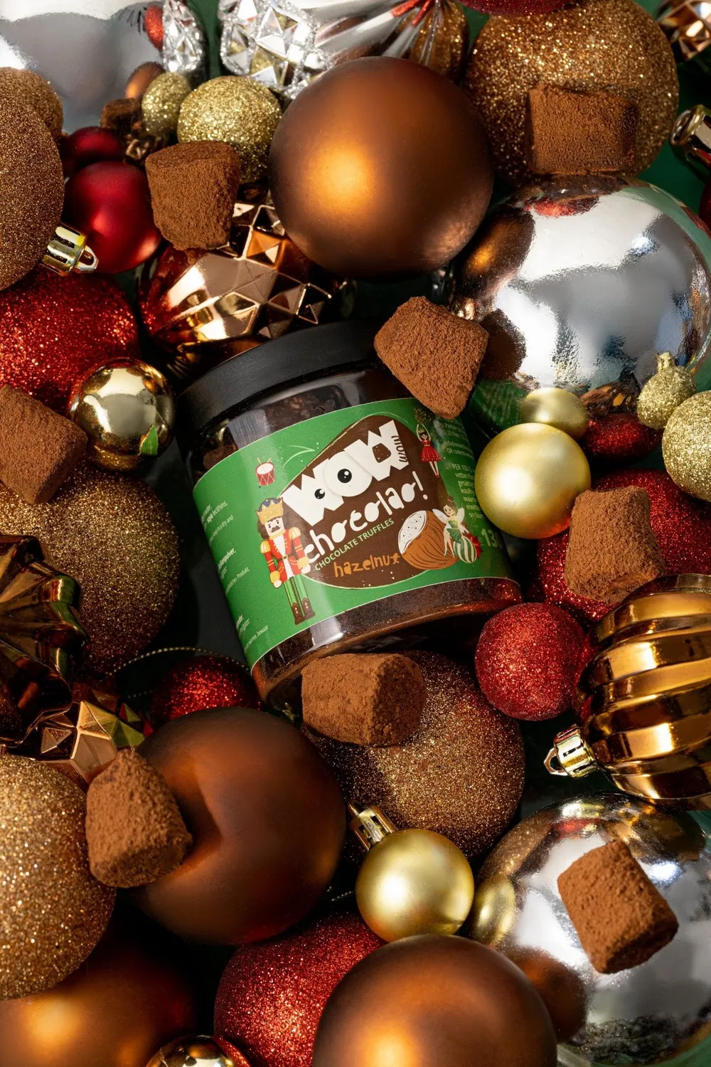 WOW Chocolao Hazelnoot Kersttruffels pot 130g noot