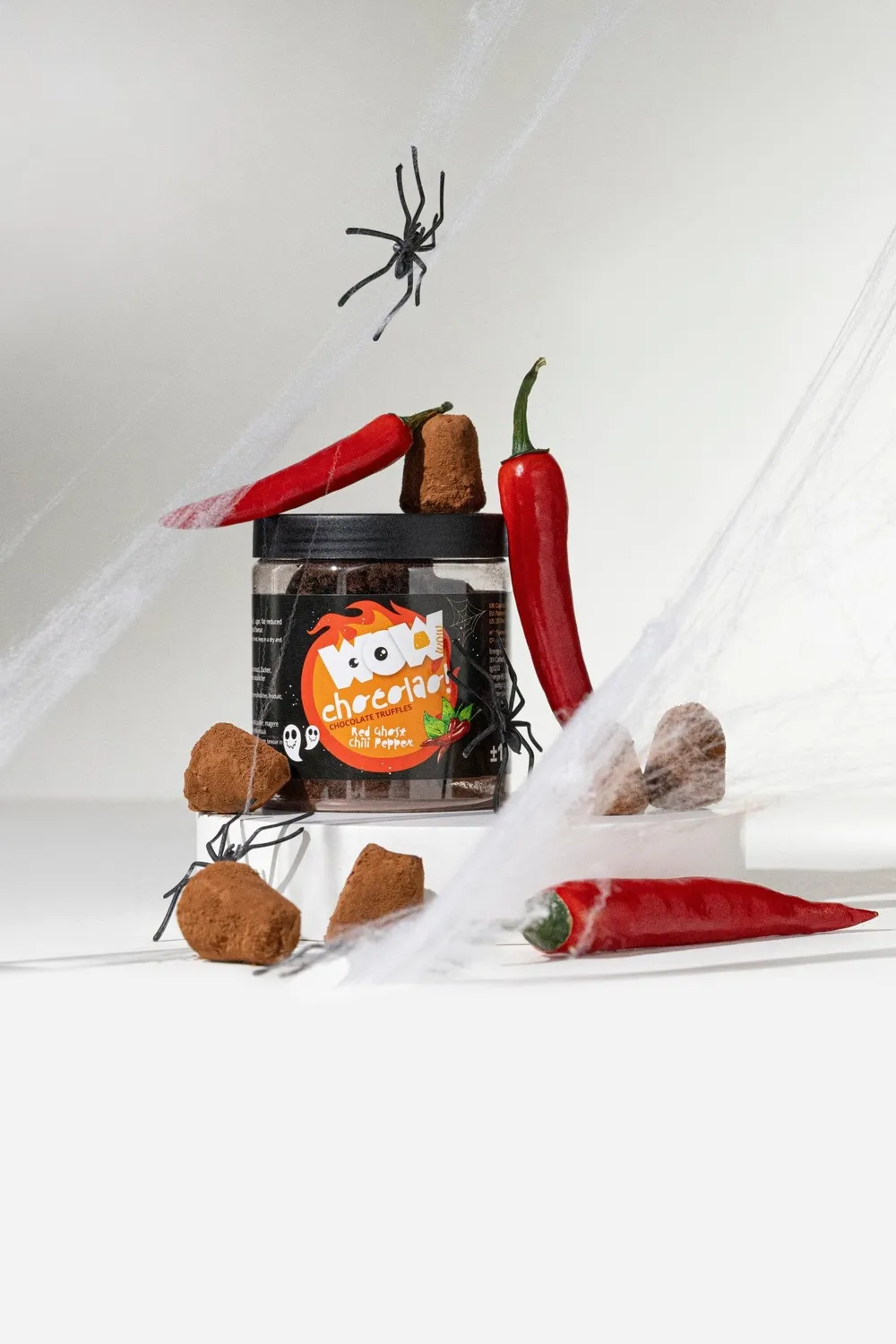WOW Chocolao Chili truffels pot 130g ghost pittig halloween